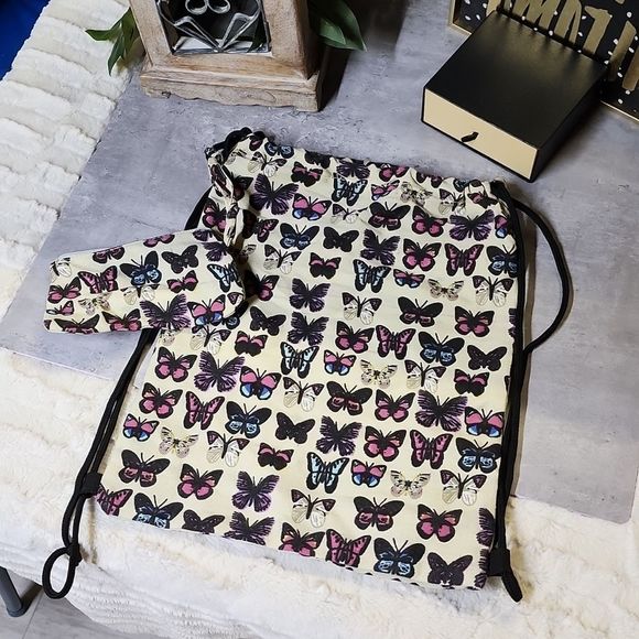 Butterfly 🦋 print cloth drawstring backpack - Picture 1 of 6